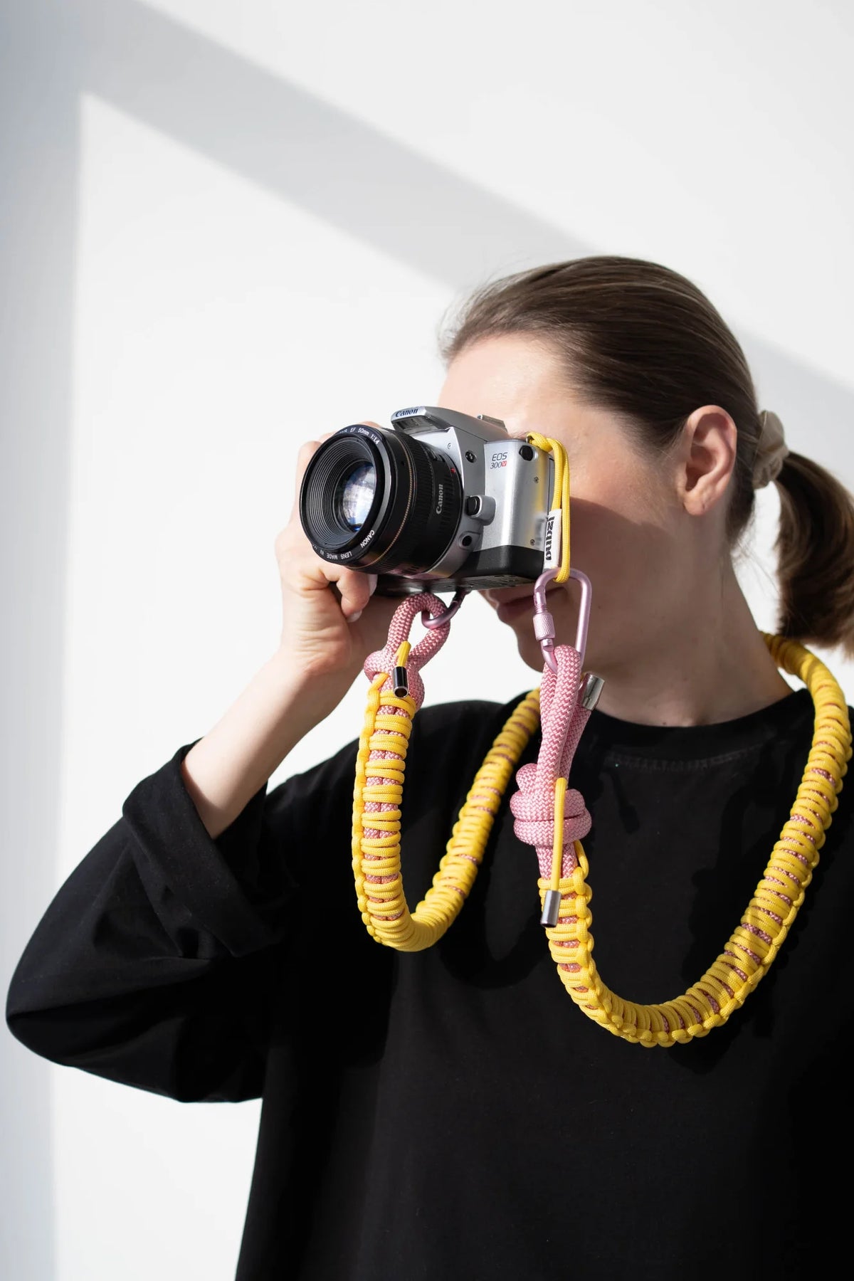 Paracord camera straps